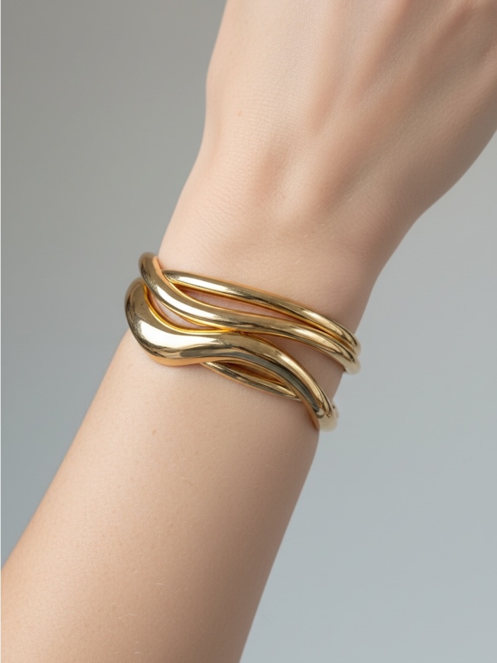9/24 Elegant Gold Wave Cuff Bracelet